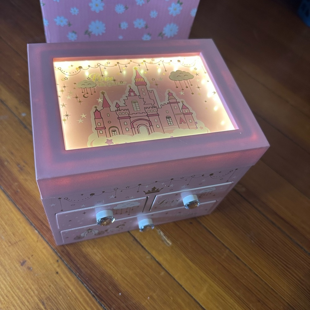 Light Up Pink Jewelry Box